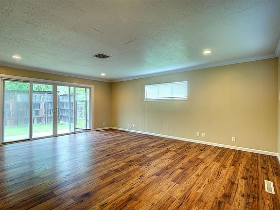 4th image of 5301 Stonewall St