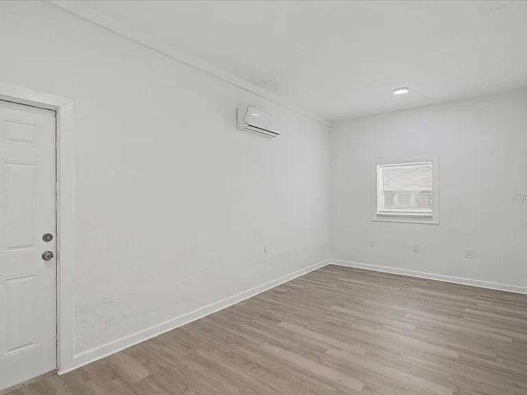 4004 N Munro St — Photo 4