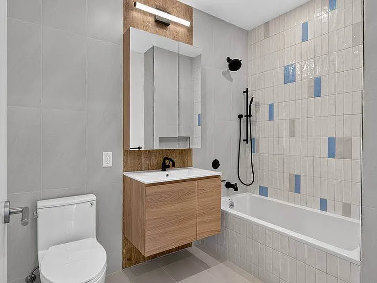 52 4th Ave #1003 — Photo 11