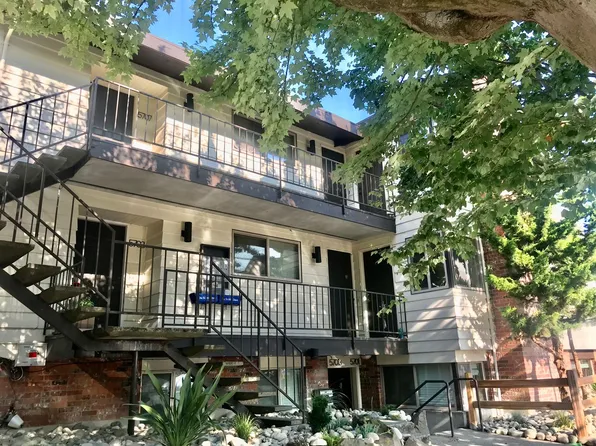 5701 JH Hanses-Hegge-Eakes-Calfo, 5701 17th Ave NW #1/2, Seattle, WA 98107