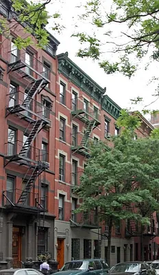 Rented by City Connections Realty | media 8