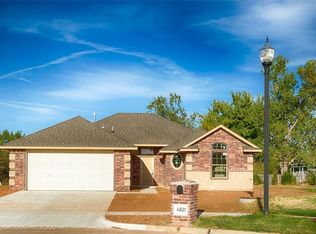 4821 Tilted Mesa Ct, Yukon, OK 73099