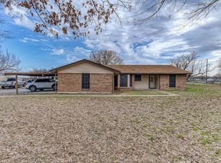 303 Fannin St, Millsap, TX 76066