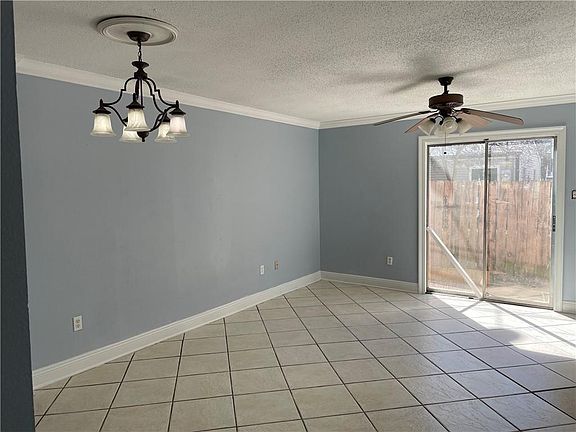 3rd image of 1020 Saint Julien Dr APT 104
