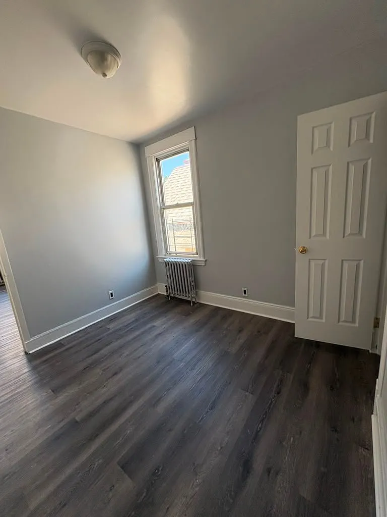 2 bed, 1.0 bath, $2,600 — Photo 2