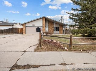 3318 Barbell Ct, Cheyenne, WY 82001