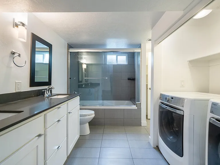 2880 S 1400 E — Photo 14