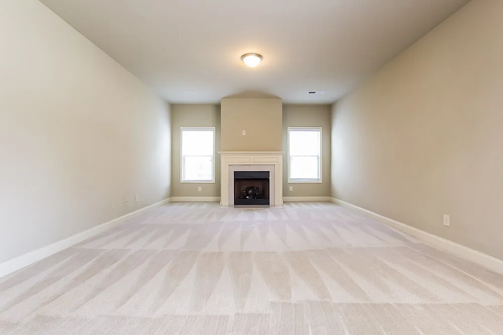 4 bed, 2.5 bath, 2387 sqft, $2,490 — Photo 2