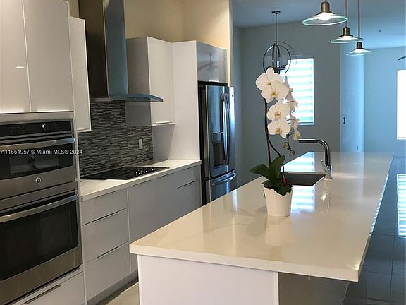 4th image of 10255 NW 63rd Ter APT 202