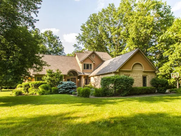 4251 Harlem Rd, Galena, OH 43021