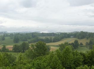 331 Valleyview Dr, Mount Airy, NC 27030