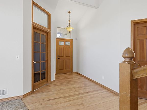 2nd image of 498 W Prestwick Way