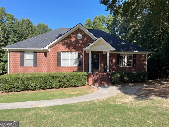 144 Mims Dr, Calhoun, GA 30701