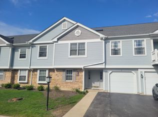 1254 Ballantrae Pl APT C, Mundelein, IL 60060