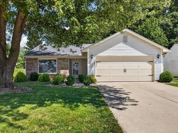 571 S Fieldstone Blvd, Bloomington, IN 47403