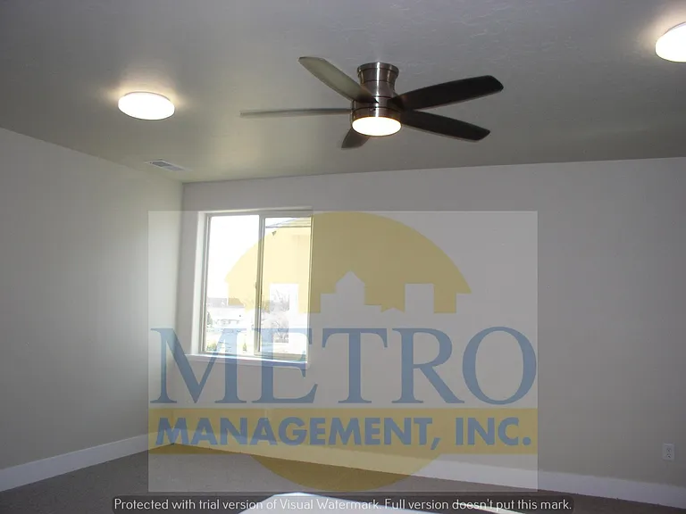 2884 NW 13th St — Photo 16
