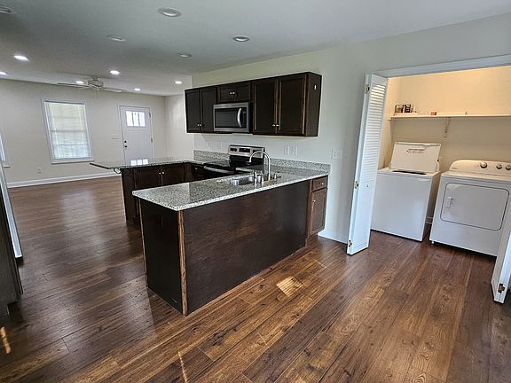 3rd image of 505 Highland Ave
