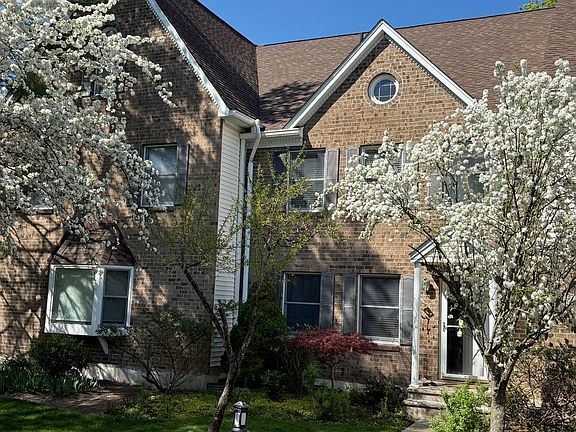 5th image of 56B Hawthorne Ave