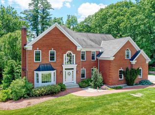 16 Grant Dr, Bedford, NH 03110