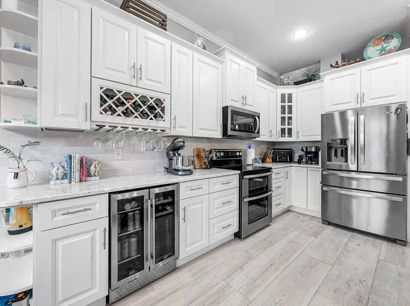 166 Barefoot Cove, Hypoluxo, FL 33462