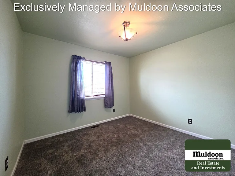 7599 Sailwind Dr — Photo 12