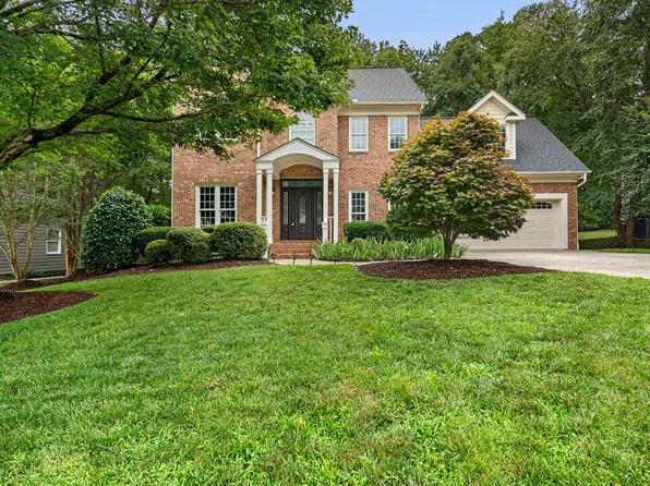 102 Glenmore Rd, Cary, NC 27519