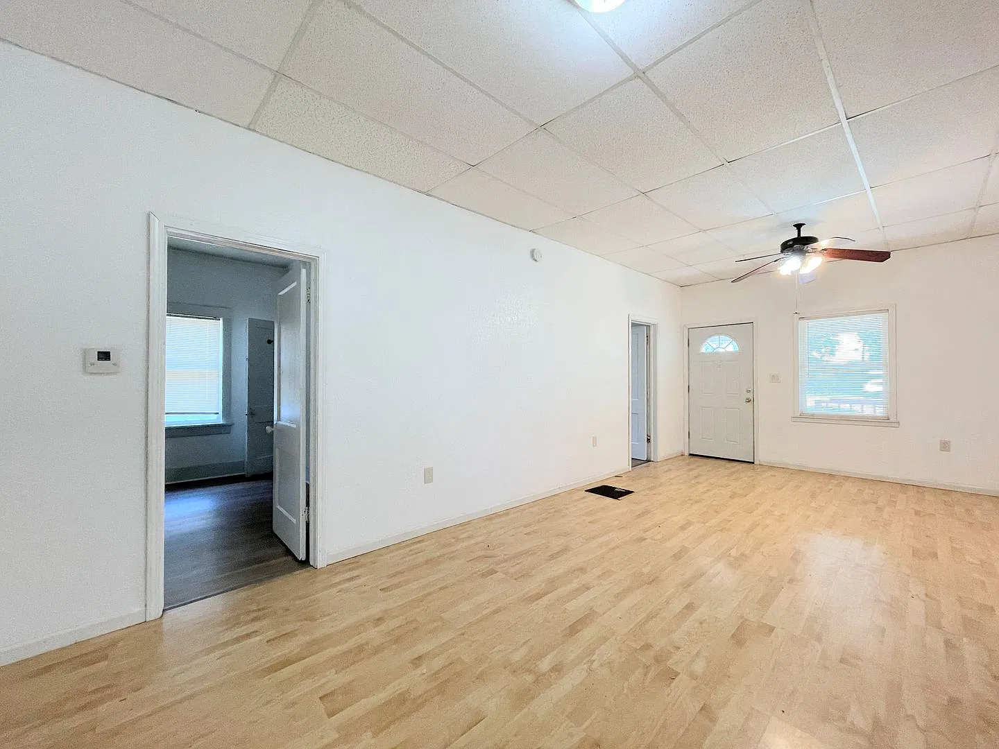2 bed, 1 bath with bonus room — Photo 3