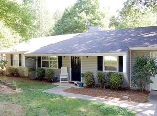 2960 Forest Hill Cir, Gainesville, GA 30507