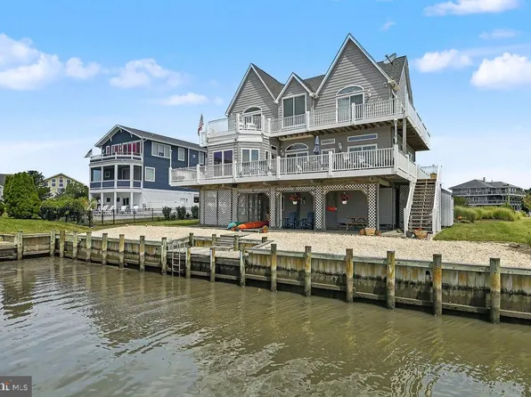 38884 Cove Ct, Ocean View, DE 19970