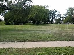 1st image of Fairlane Dr