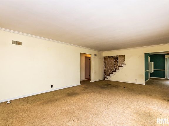 3rd image of 10829 N Oak Lynn Dr