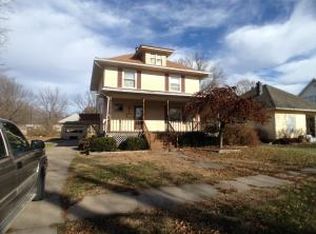 840 Jenkins St, Slater, MO 65349