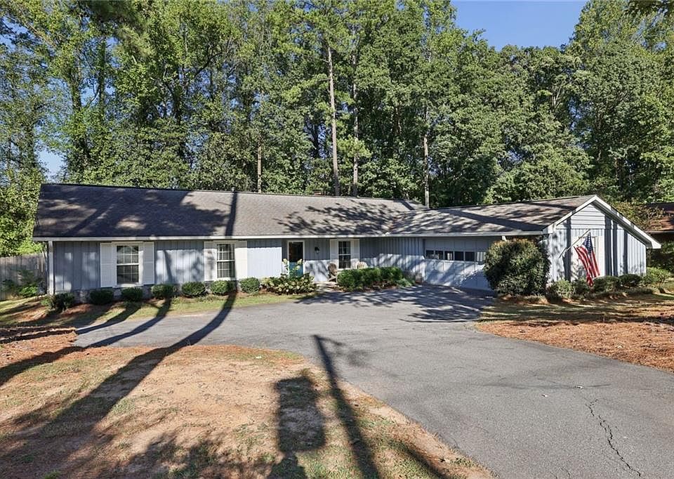 1st image of 2862 Dunnington Cir