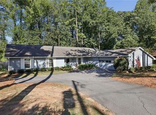 2862 Dunnington Cir, Chamblee, GA 30341