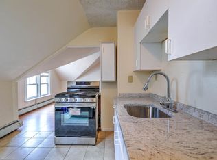 150 Penn St #3, Providence, RI 02909