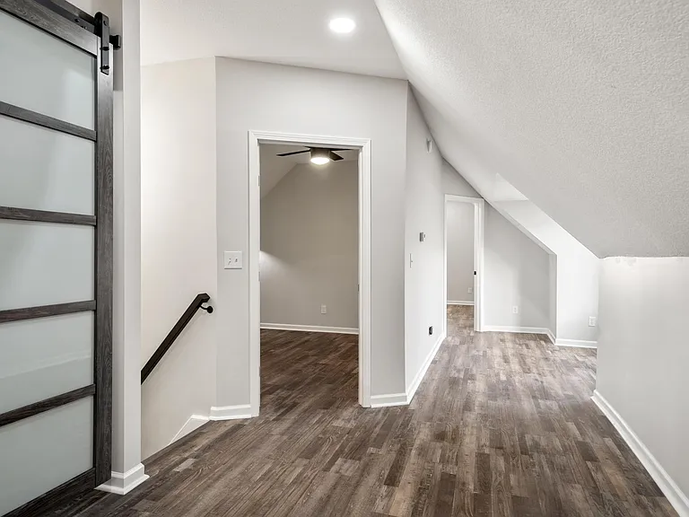 2754 Holmes St — Photo 25