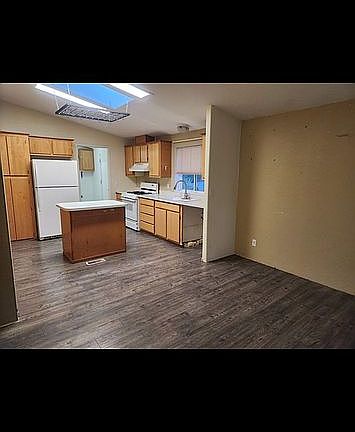 4th image of 2205 Butterfield Rd Unit 37