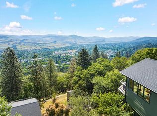 294 Skycrest Dr, Ashland, OR