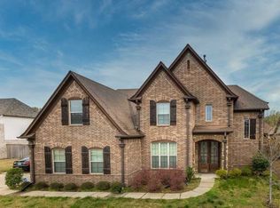 65 Grays Park Dr, Cordova, TN 38018