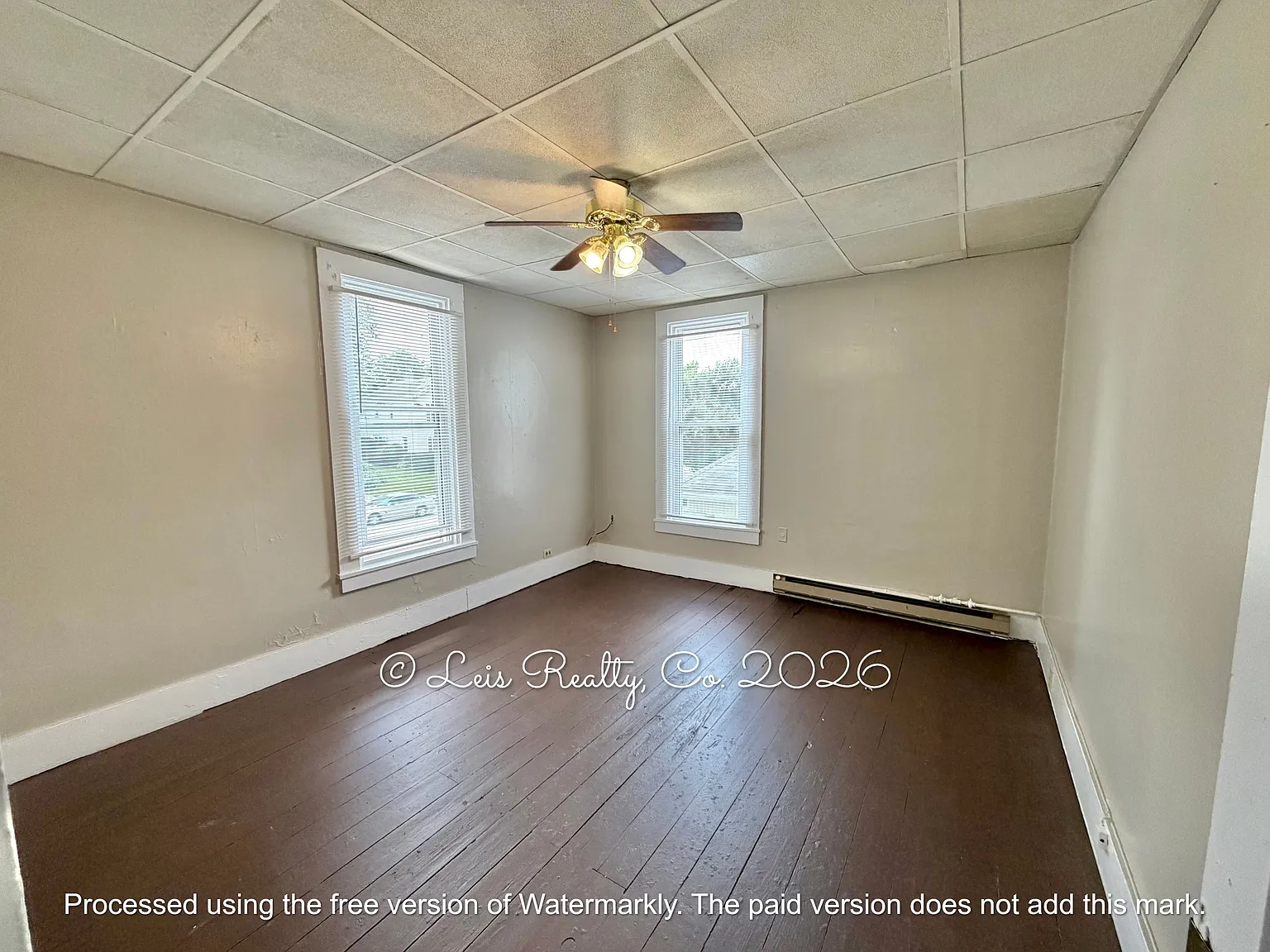 328 E Main St — Photo 4