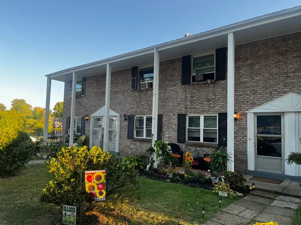 136 Route 837 APT 3, Monongahela, PA 15063