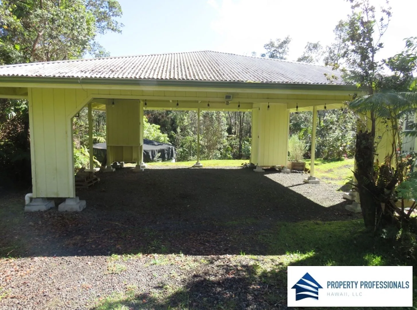 Fully furnished in Volcano — Photo 2