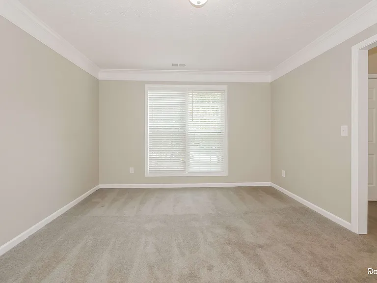 770 Millstone Dr — Photo 4