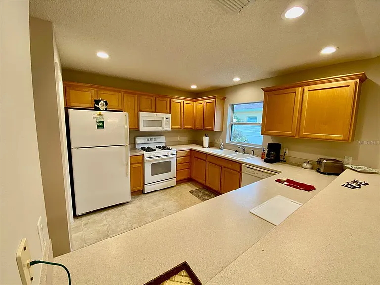 1534 Lime Grove Ln — Photo 9