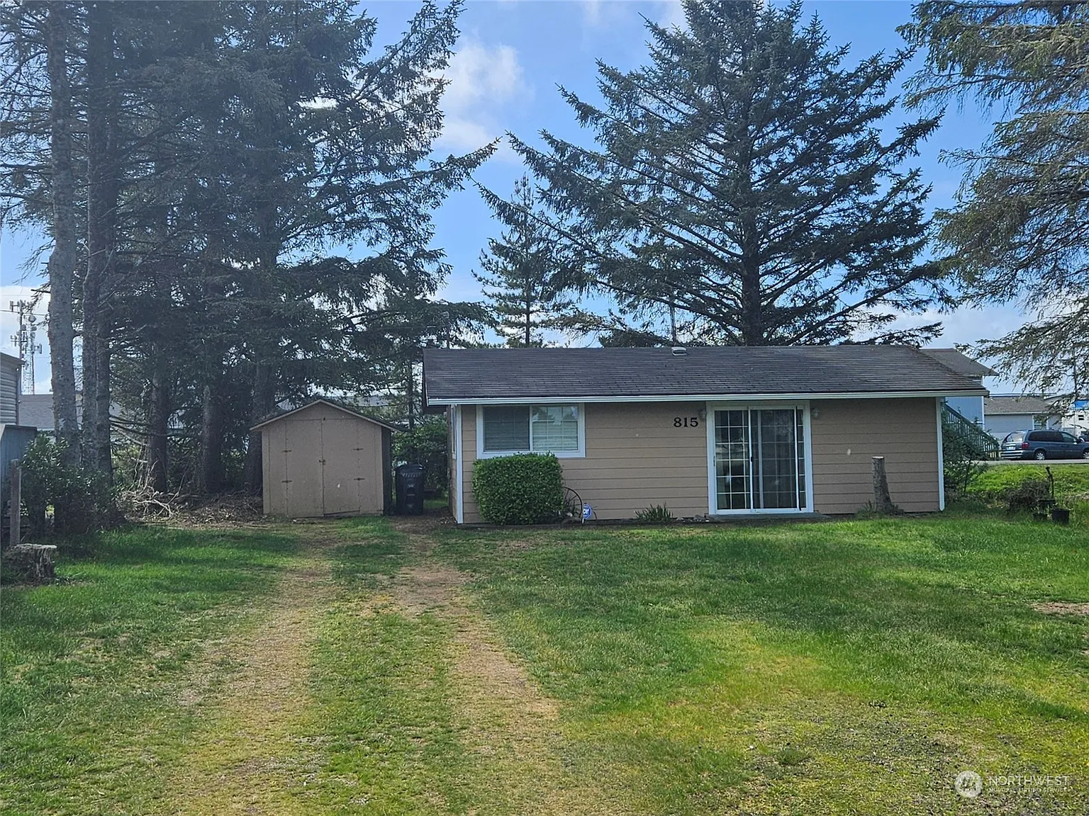 815 Faleiro Court NE photo 1