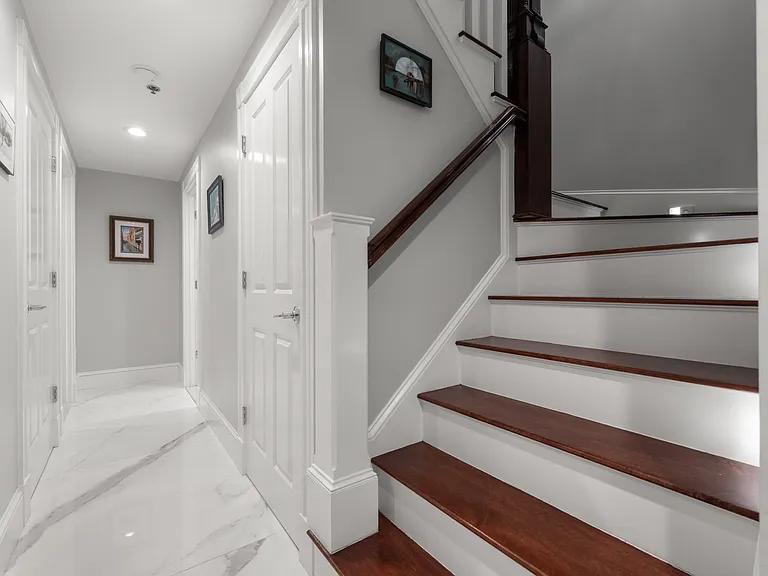 61 Saint Botolph St #61 — Photo 24
