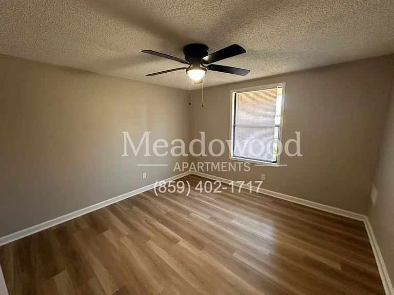 Meadowood Apartments — Photo 37