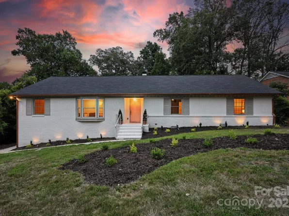 710 Peranna Pl, Charlotte, NC 28211