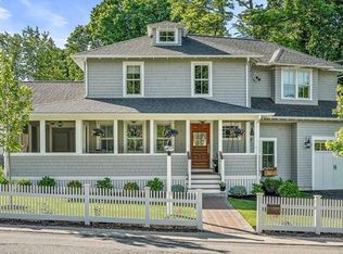 9 Ash St, Cohasset, MA 02025