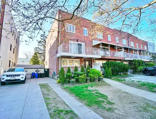 2nd image of 2641 Mill Ave